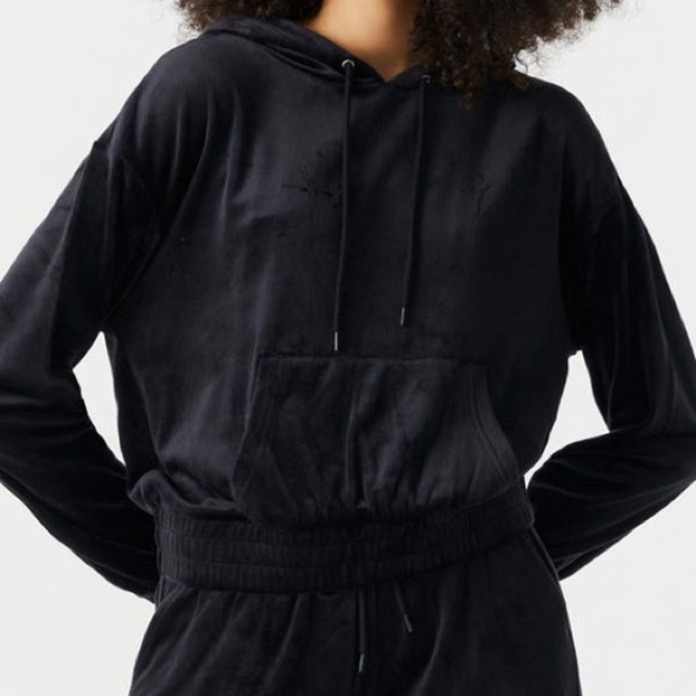 Cropped velvet hoodie
